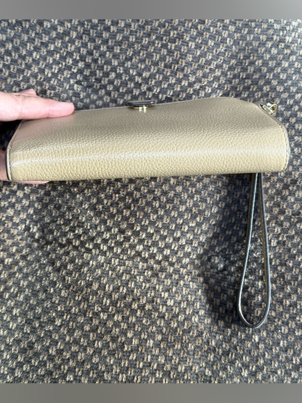 Michael Kors Jet Set Large Zip Clutch Wallet wristlet w/pebbled leather. - Picture 3 of 16
